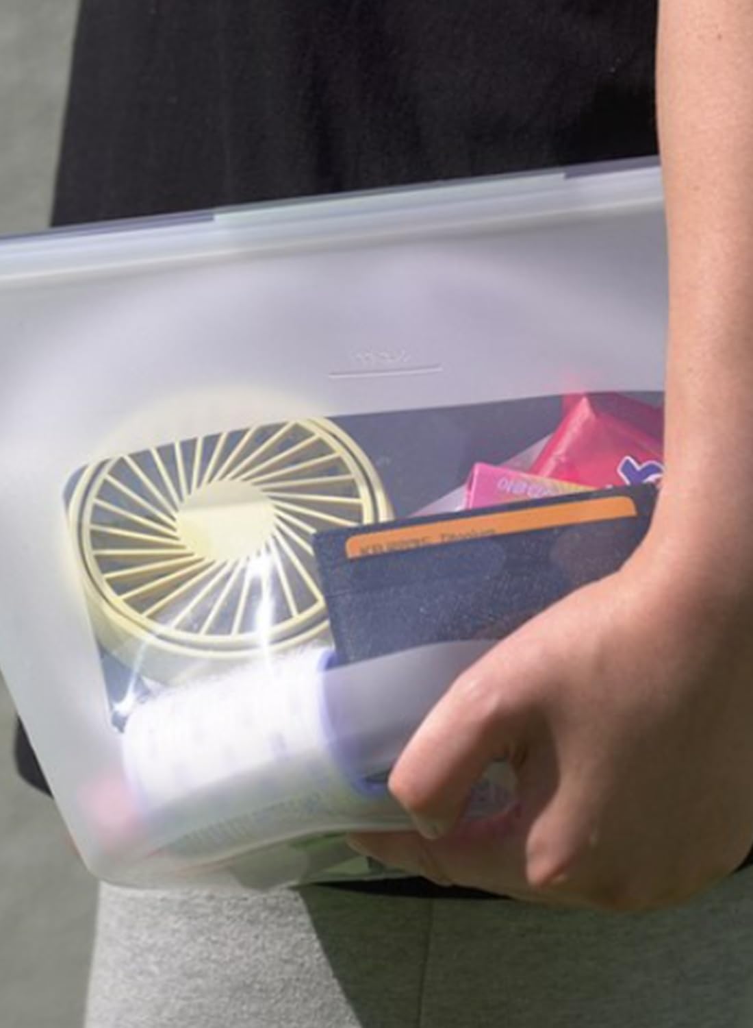 Reusable Silicone Food Storage Bags 4Pack with 2 Sandwich, 1 Lunch, and 1 Half-Gallon Bags, Multiuse Pouches Stand Up Zip Container for Soup and Leftovers, Microwave, Dishwasher, Oven and Freezer Safe