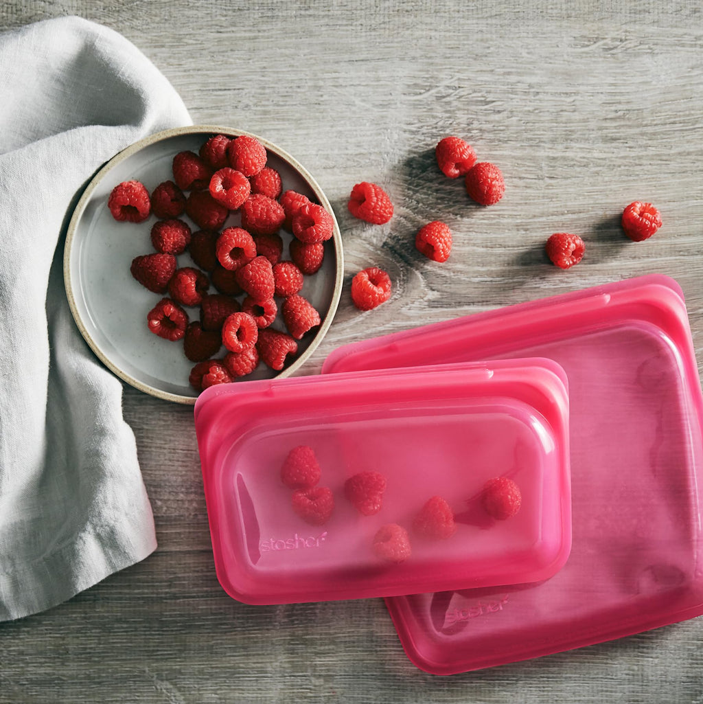 Stasher Silicone Reusable Food Storage Bags, 2-Pack, Reusable Freezer Bags, Microwave, Dishwasher, Oven Safe, Sous Vide, Premium Lunch Containers, Eco Friendly, Food-safe Silicone Snack Bag, Clear